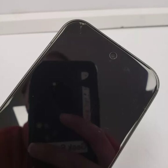 (74305-1) Google Pixel 9 Phone - Unlocked - 128GB - Picture 3 of 16